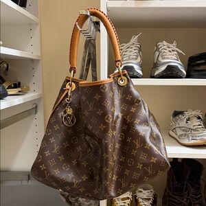 Louis Vuitton Monogram Canvas Hobo Shoulder Bag with Tan Trim